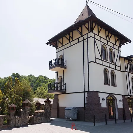 Апартаменти В Центрі Шаян Exterior photo